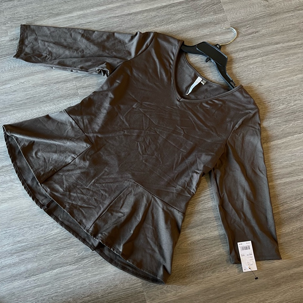 Women’s NY Collection Top